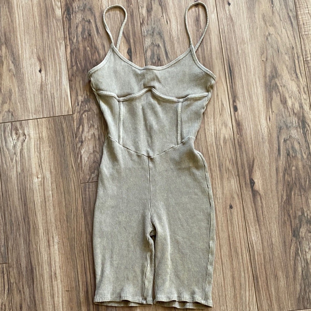 Ribbed romper